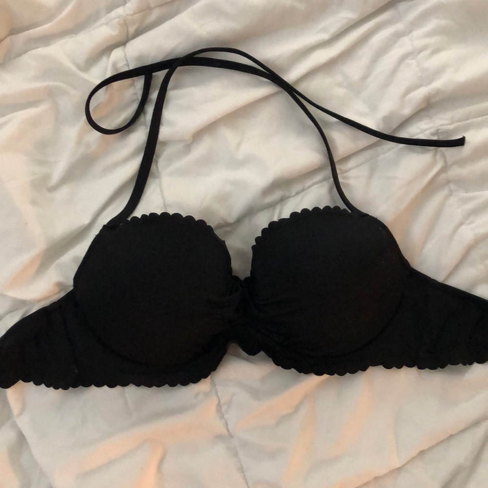 Victoria’s Secret Underwire Lightly Lined swim top